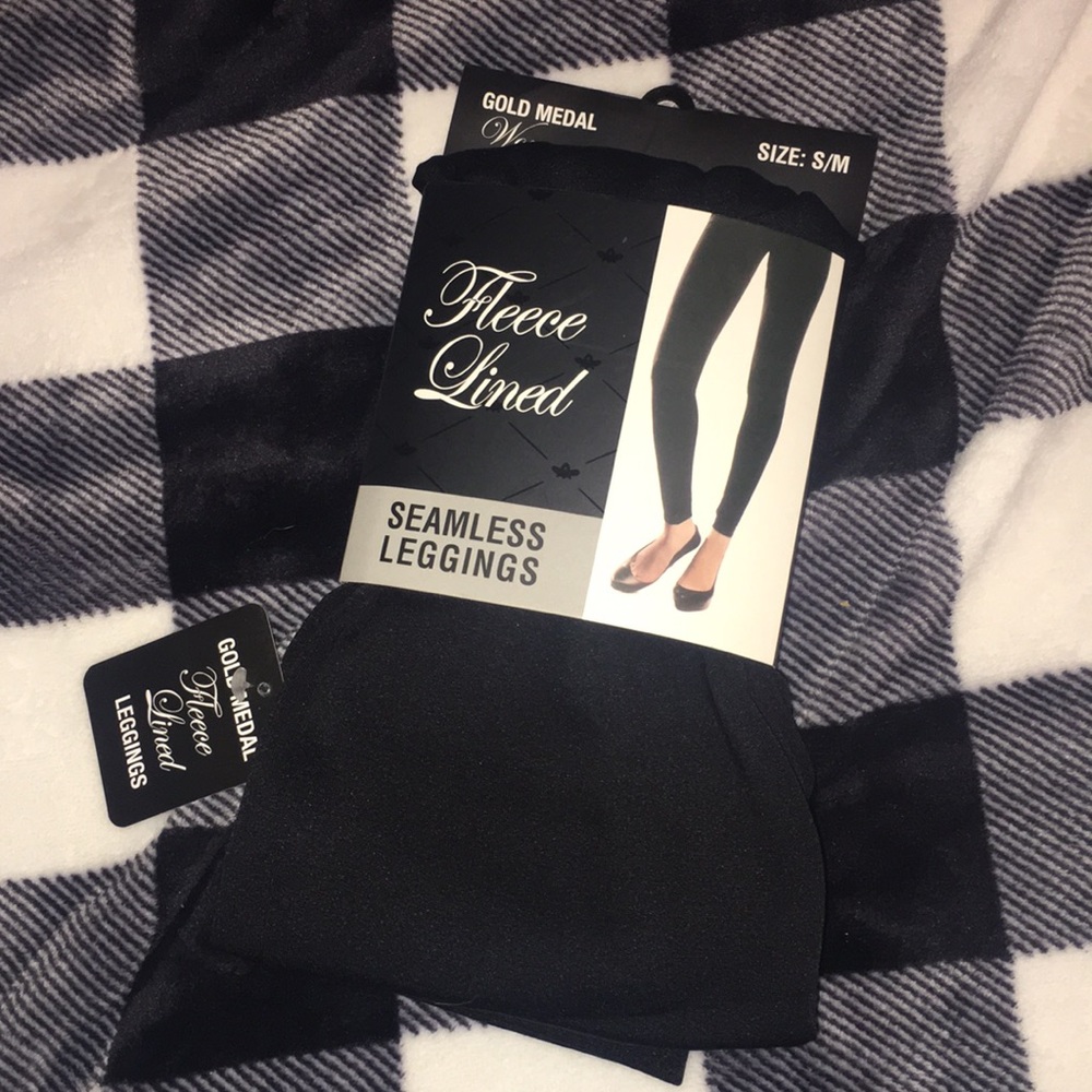 Black leggings